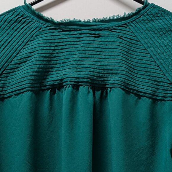 Daniel Rainn Bernal Split Neck Blouse in Emerald Green - Picture 7 of 10